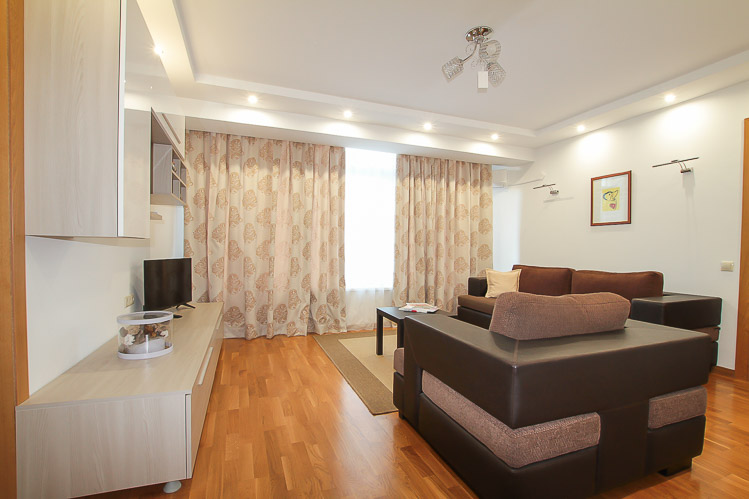 Roses Valley Apartment is a 3 rooms apartment for rent in Chisinau, Moldova